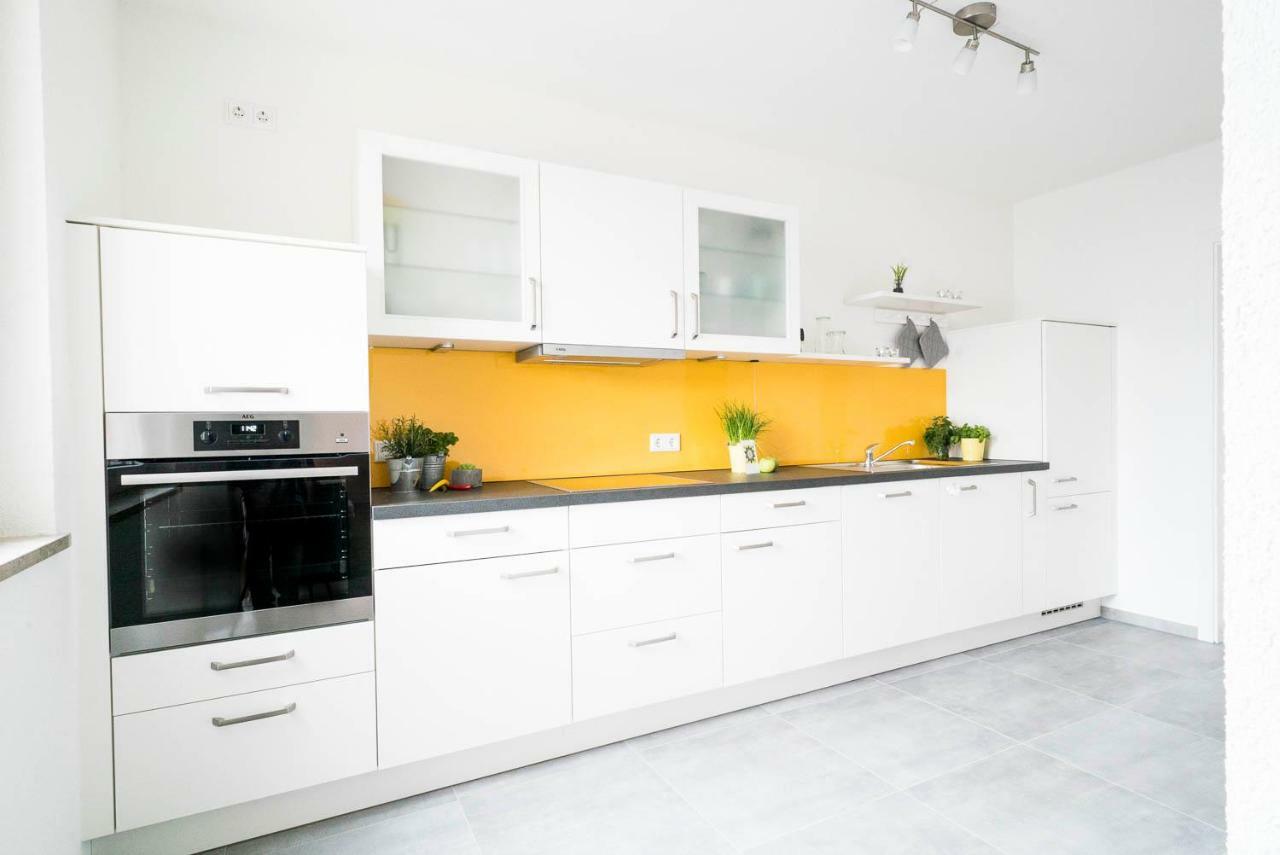 Apartwehr Business&Ferien Apartment Gelb Exteriör bild