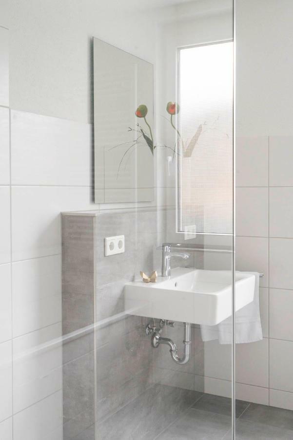 Apartwehr Business&Ferien Apartment Gelb Exteriör bild