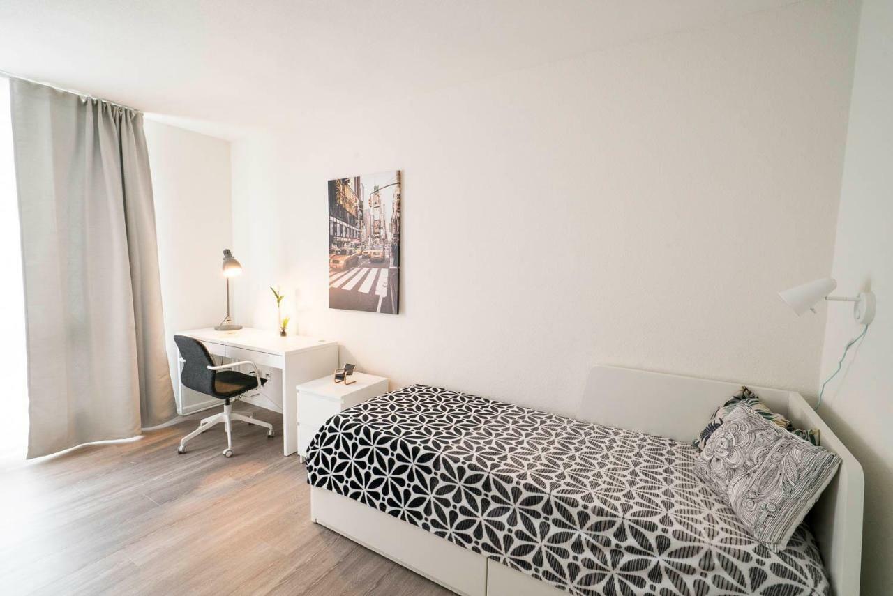 Apartwehr Business&Ferien Apartment Gelb Exteriör bild